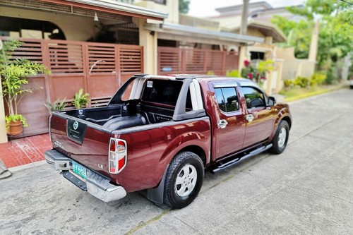 Second hand 2012 Nissan Frontier Navara 2.5L LE AT 