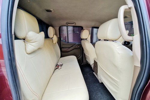 Used 2012 Nissan Frontier Navara 2.5L LE AT