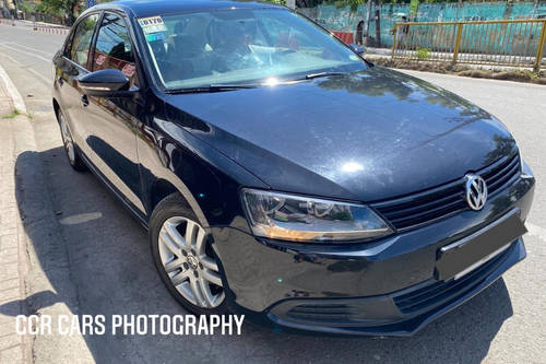 Second hand 2015 Volkswagen Jetta 2.0L MT 