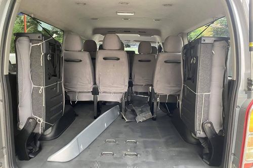 Used 2016 Toyota Hiace 3.0 GL Grandia MT