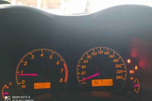 Old 2013 Toyota Corolla Altis 1.6 E CVT