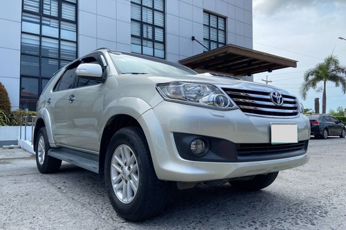 Old 2012 Toyota Fortuner 2.4 G Diesel 4x2 MT