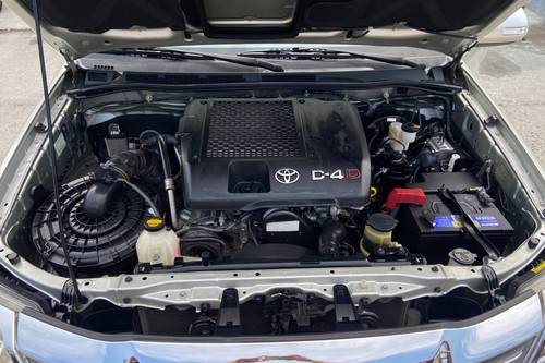 Used 2012 Toyota Fortuner 2.4 G Diesel 4x2 MT