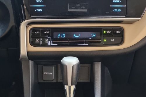 2019 Toyota Corolla Altis