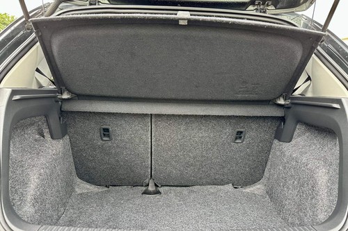 Used 2016 Volkswagen Polo Hatchback 1.6 MPI AT Comfortline