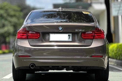 Second hand 2014 BMW 3 Series 318d 