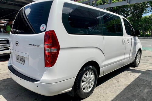 Second hand 2016 Hyundai Grand Starex 2.5L CRDi AT Gold 