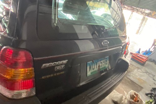 Used 2004 Ford Escape 3.0L XLT AT