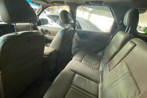 Used 2004 Ford Escape 3.0L XLT AT