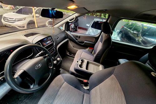 Used 2016 Hyundai Grand Starex 2.5 GL 5MT (15 Seater)