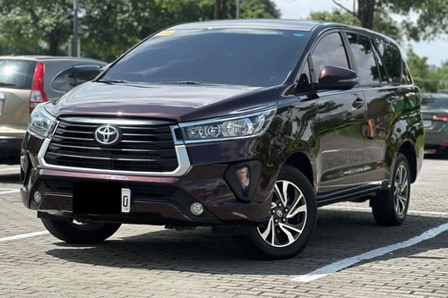Second hand 2022 Toyota Innova 2.8 E Diesel AT 