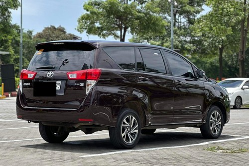 Old 2022 Toyota Innova 2.8 E Diesel AT