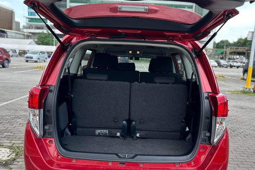 Second hand 2021 Toyota Innova 2.8 E Diesel AT 