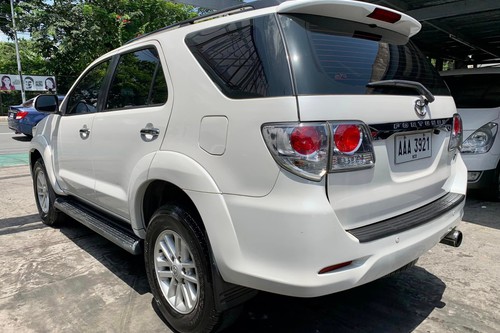 Old 2014 Toyota Fortuner 2.4 V AT