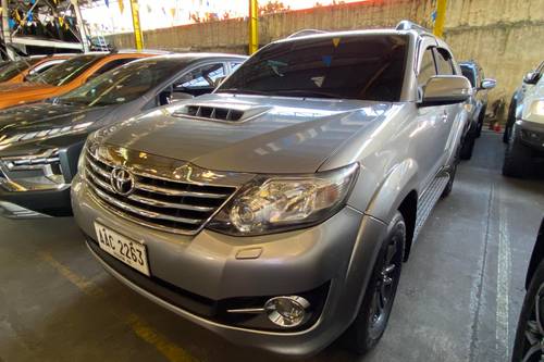 2nd Hand 2015 Toyota Fortuner Dsl AT 4x2 2.5 V