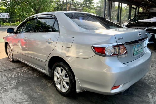 Old 2013 Toyota Corolla Altis 1.6 G AT