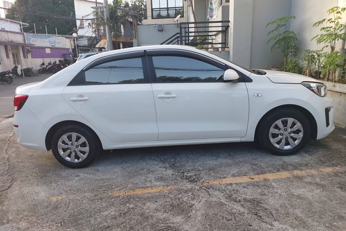 Old 2021 Kia Soluto 1.4 LX AT