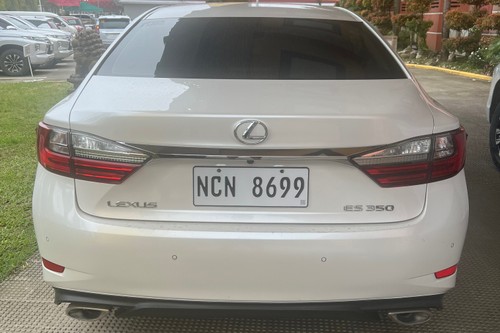 2nd Hand 2017 Lexus ES 300h Executive