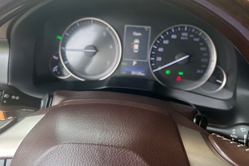 Used 2017 Lexus ES 300h Executive