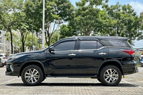 Used 2019 Toyota Fortuner 2.4 V Diesel 4x2 AT