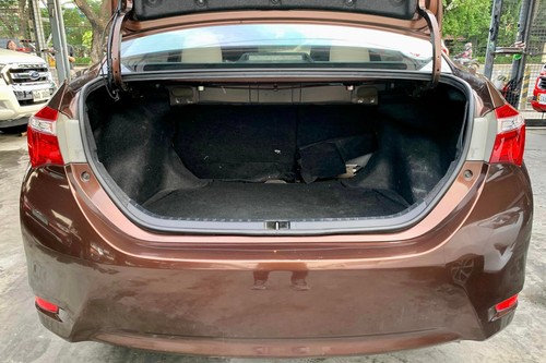 Used 2015 Toyota Corolla Altis 1.6 G AT