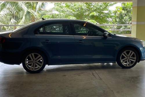 Second hand 2017 Volkswagen Jetta 2.0 TDI DSG Highline 