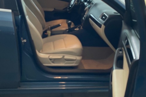 Old 2017 Volkswagen Jetta 2.0 TDI DSG Highline