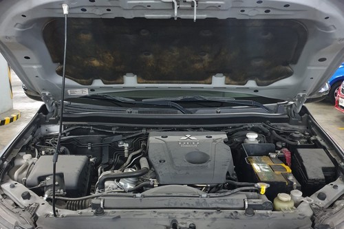 Old 2017 Mitsubishi Montero Sport 2.5 GLX 4x2 MT