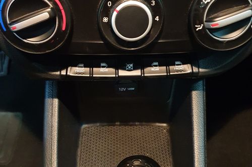 Used 2020 Hyundai Reina GL 4AT