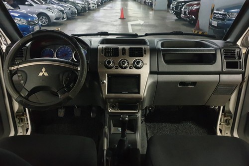 Used 2017 Mitsubishi Adventure 2.5 GLS Sport MT