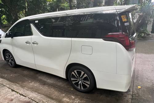 Old 2019 Toyota Alphard 3.5 Gas AT