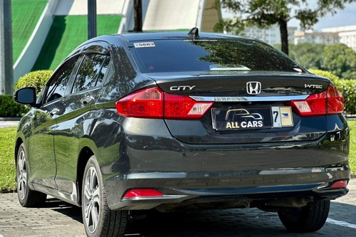 Second hand 2016 Honda City 1.5L VX AT 