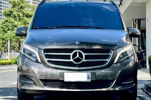 Second hand 2017 Mercedes-Benz V-Class V 220d Avantgarde Long 7 Seater 