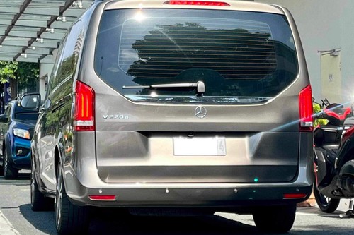 Second hand 2017 Mercedes-Benz V-Class V 220d Avantgarde Long 7 Seater 