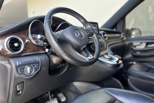 Used 2017 Mercedes-Benz V-Class V 220d Avantgarde Long 7 Seater