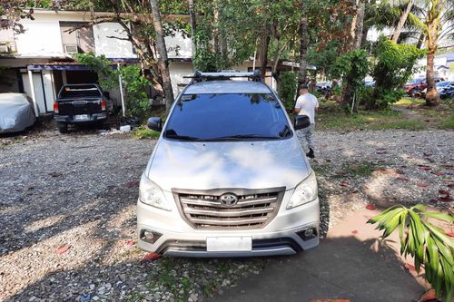 Old 2016 Toyota Innova 2.5 L Sport Runner AT