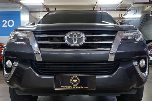 Second hand 2016 Toyota Fortuner 2.4 V AT 