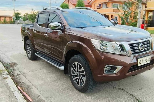 Second hand 2019 Nissan NP300 Navara 2.5L 4x2 EL 7AT Calibre 