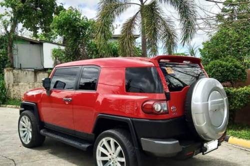 Second hand 2021 Toyota FJ Cruiser 4.0L V6 