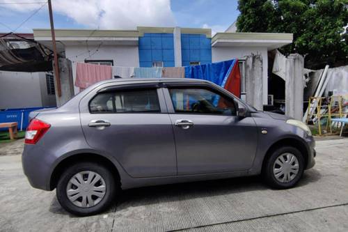 Second hand 2014 Suzuki Swift Dzire 1.3 MT 