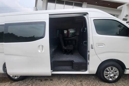 Second hand 2023 Nissan NV350 Urvan Premium MT 