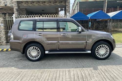 2nd Hand 2014 Mitsubishi Pajero GLS 3.8 V6 Gas 4WD AT