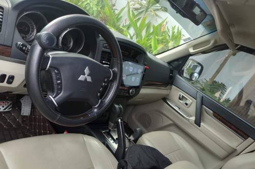 Second hand 2014 Mitsubishi Pajero GLS 3.8 V6 Gas 4WD AT 