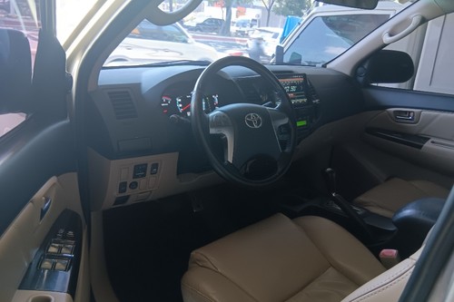 2nd Hand 2014 Toyota Fortuner Dsl AT 4x2 2.5 V