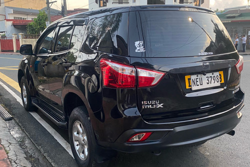 Old 2020 Isuzu mu-X RZ4E 4X2 LS AT