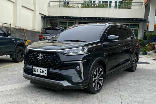 Second hand 2023 Toyota Veloz 1.5L V 