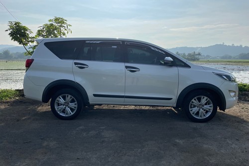 Used 2021 Toyota Innova 2.8L V AT