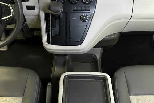 Used 2025 Toyota Hiace GL Grandia A/T