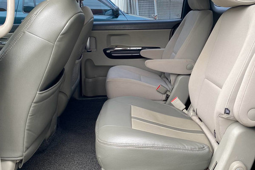 Used 2018 Kia Carnival SWB AT