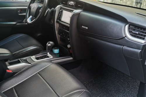 Old 2017 Toyota Fortuner 2.4 G Diesel 4x2 AT